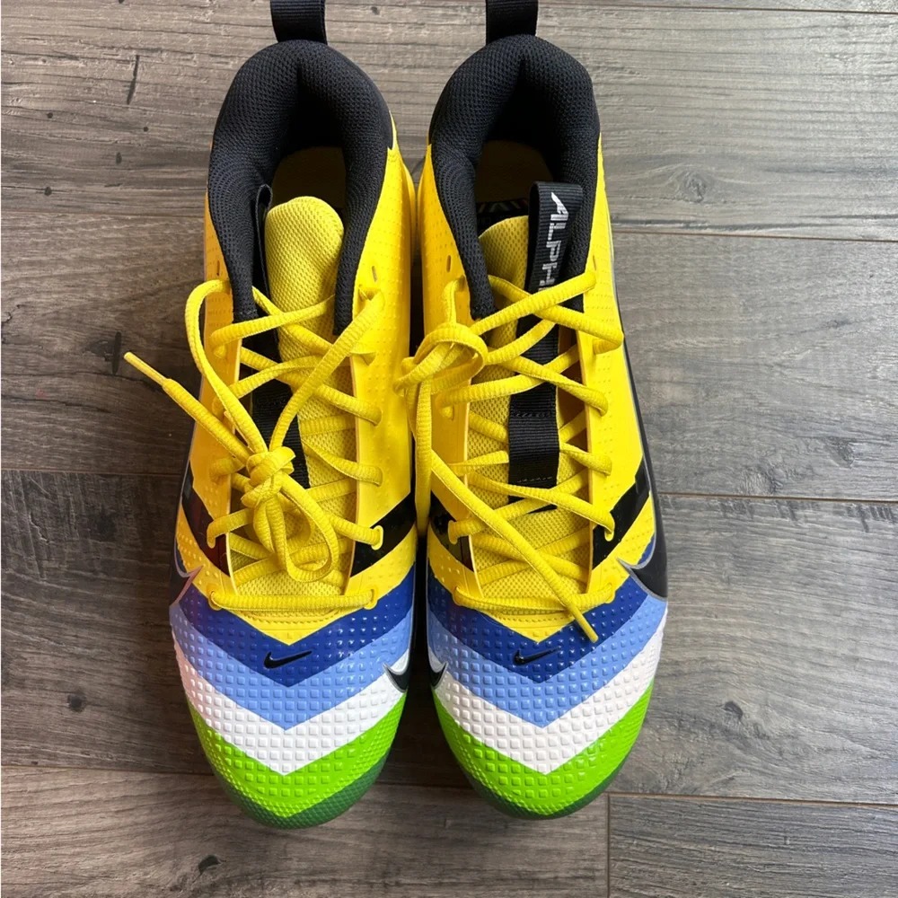 Nike Oregon Ducks PE Football Cleats Stomp Out Cancer Mens 11.5W NEW